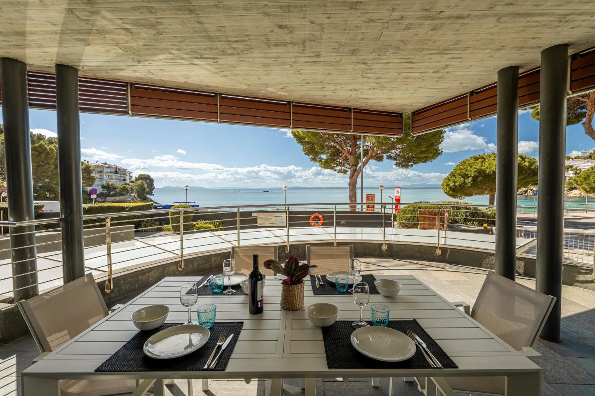 Apartamento Con Gran Terraza Delante Del Mar Ρόζες Εξωτερικό φωτογραφία
