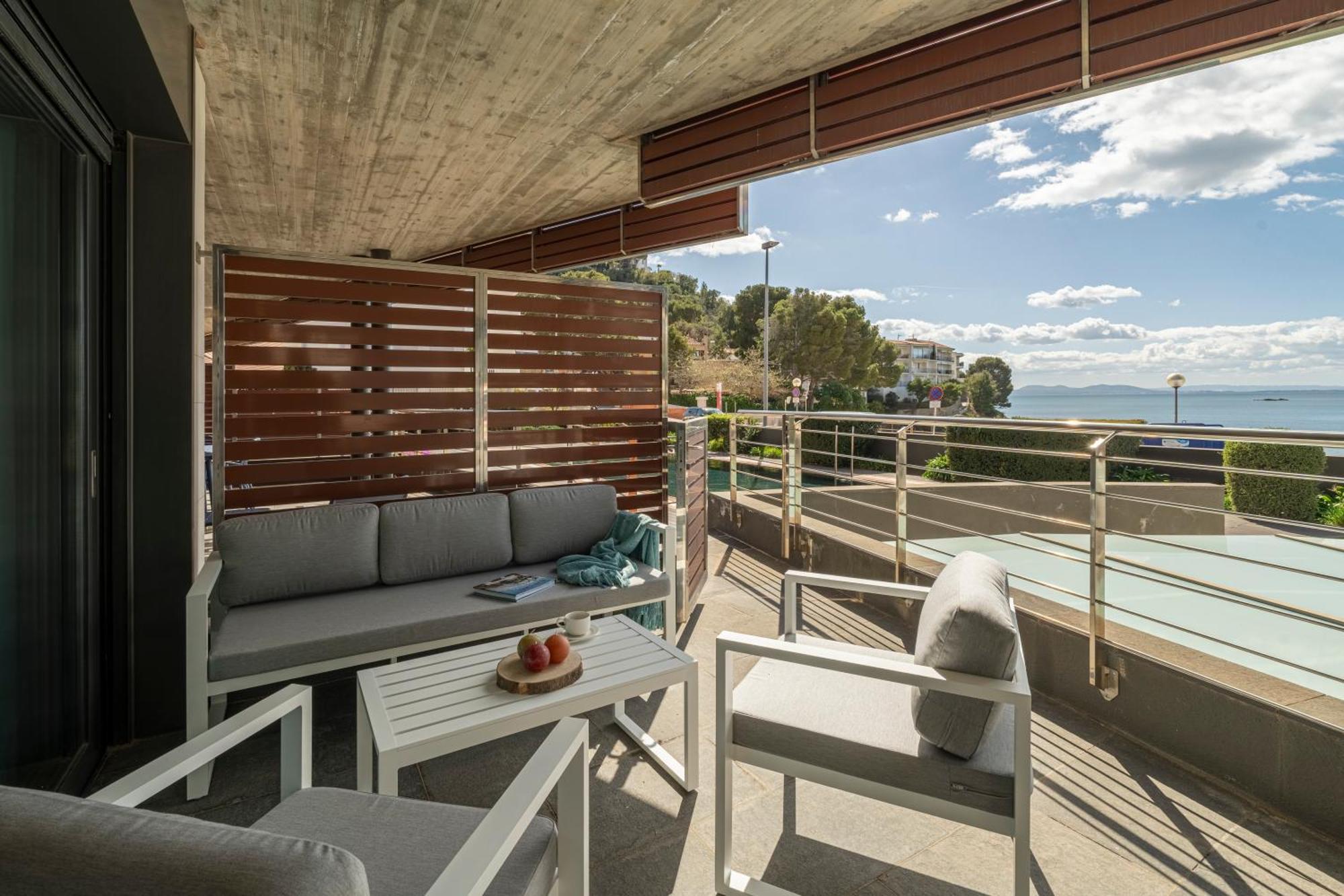 Apartamento Con Gran Terraza Delante Del Mar Ρόζες Εξωτερικό φωτογραφία